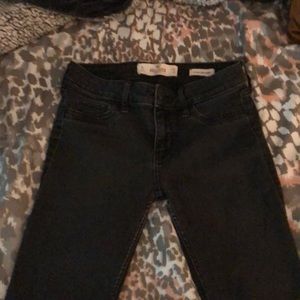 Super Skinny Jeans. Low rise.